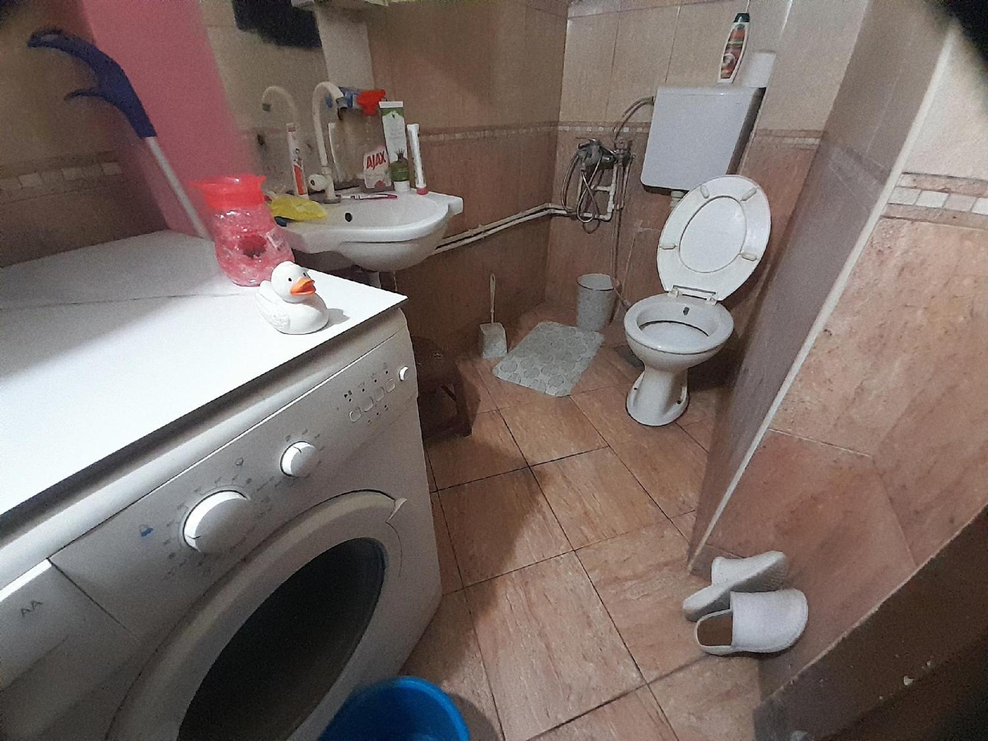 Adem'S Cozy Terrace Retreat Bed & Breakfast Skopje Bagian luar foto