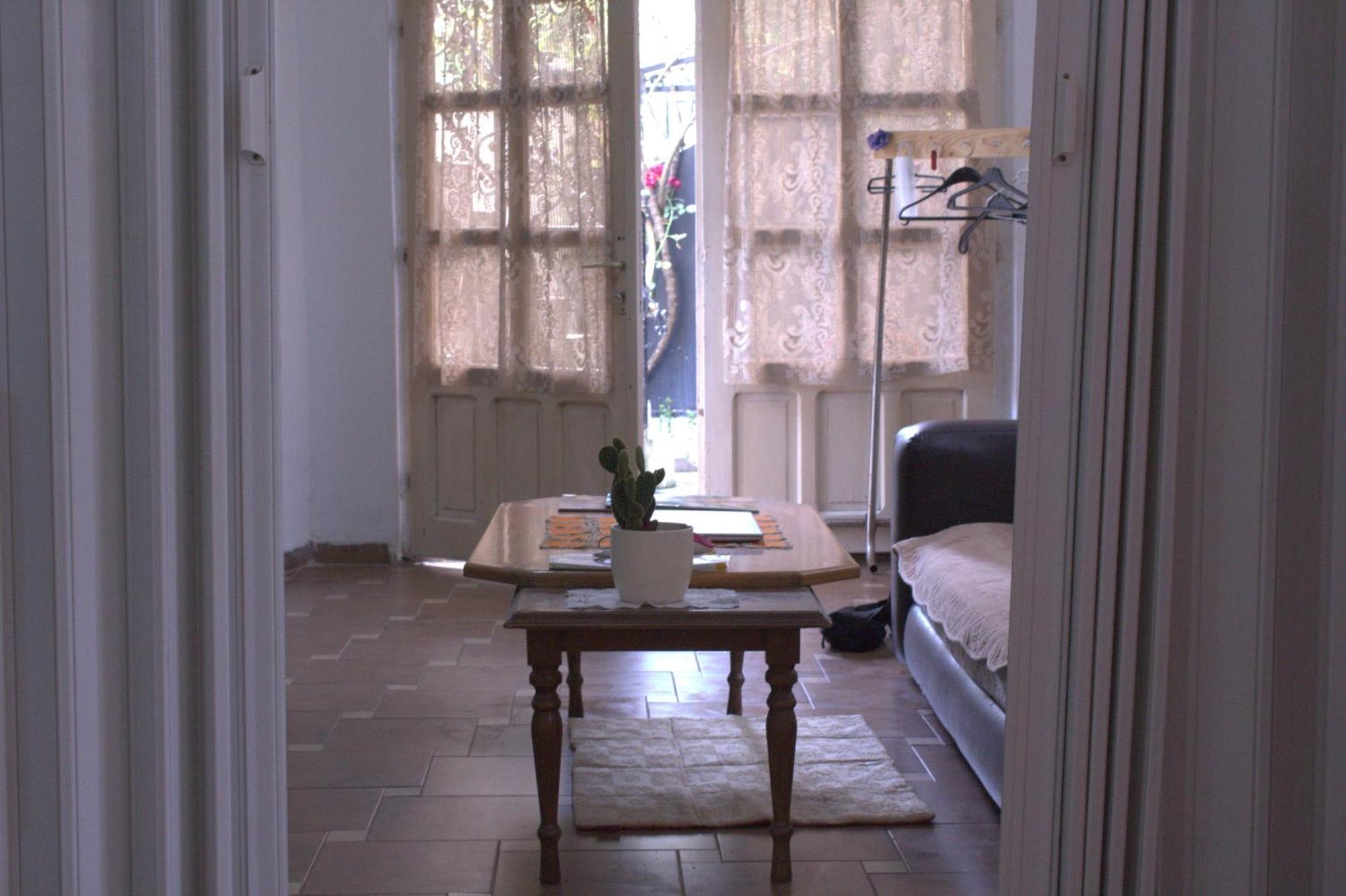 Adem'S Cozy Terrace Retreat Bed & Breakfast Skopje Bagian luar foto