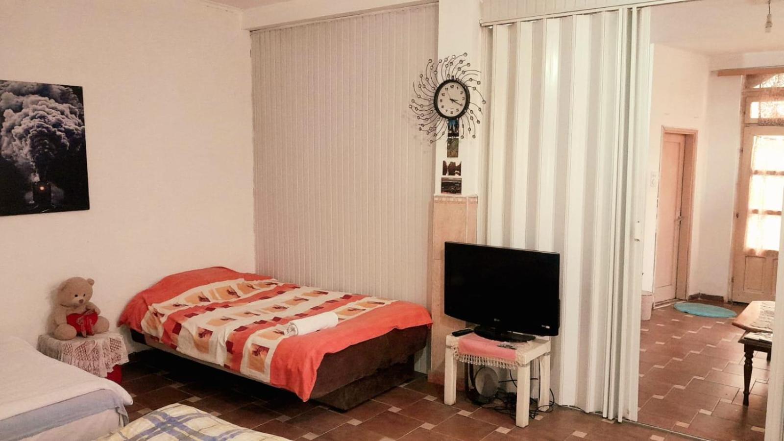 Adem'S Cozy Terrace Retreat Bed & Breakfast Skopje Bagian luar foto